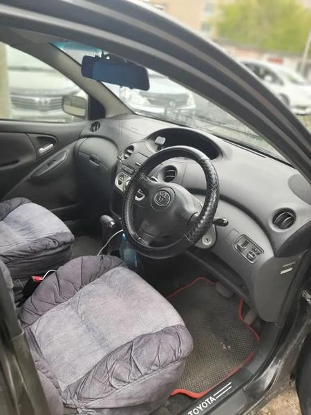 Toyota Vitz 2003, фото 8