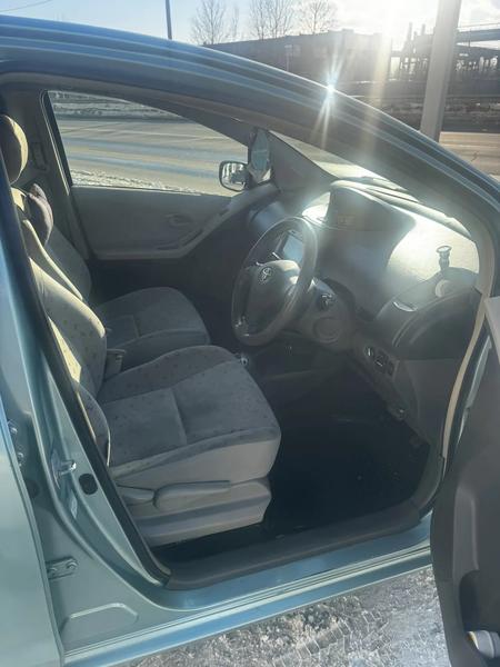 Toyota Vitz 2008, фото 10