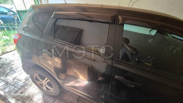 Nissan Qashqai 2011, фото 4