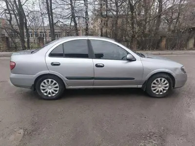 Nissan Almera