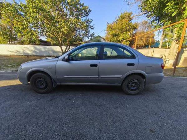 Nissan Almera 2005, фото 4
