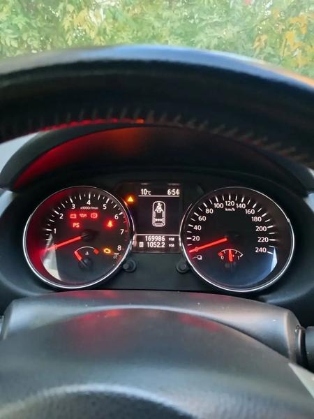 Nissan Qashqai 2010, фото 2
