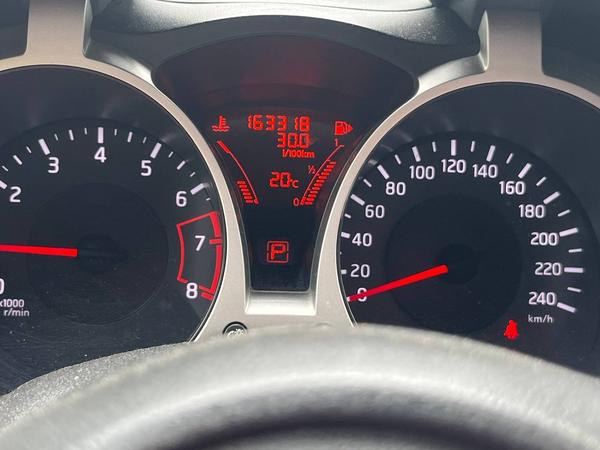 Nissan Juke 2012, фото 10