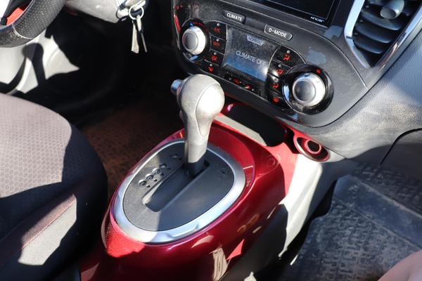 Nissan Juke 2011, фото 30
