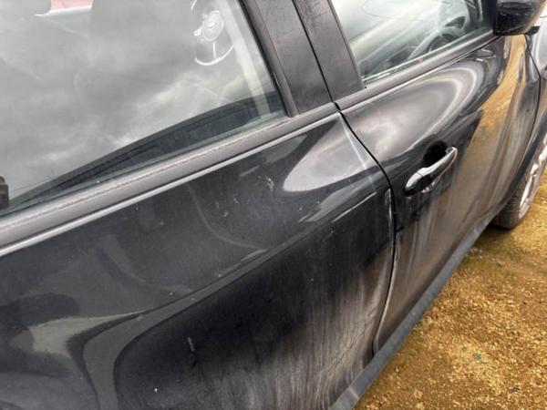 Nissan Juke 2011, фото 47