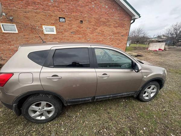 Nissan Qashqai 2008, фото 4
