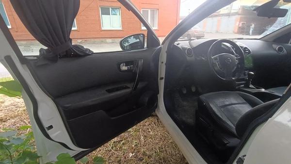 Nissan Cube 2010, фото 10