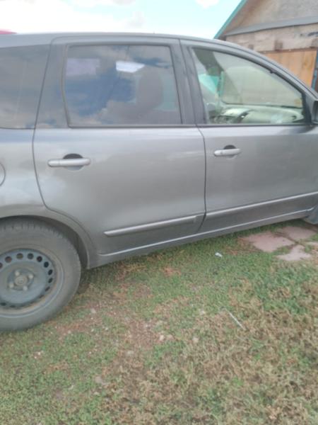 Nissan Note 2011, фото 2
