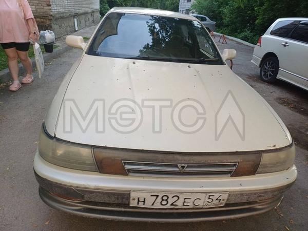 Toyota Vista 1992, фото 2