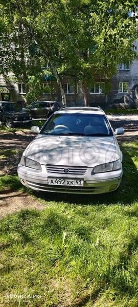 Toyota Camry 1985, фото 2