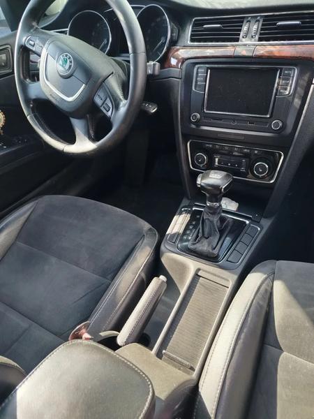 Skoda Superb 2009, фото 4