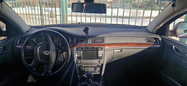 Skoda Superb 2011, фото 6