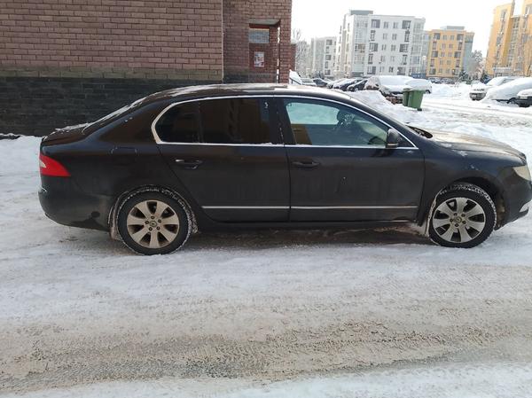Skoda Superb 2012, фото 4