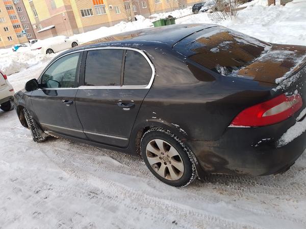 Skoda Superb 2012, фото 5