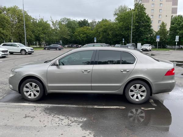 Skoda Superb 2012, фото 3