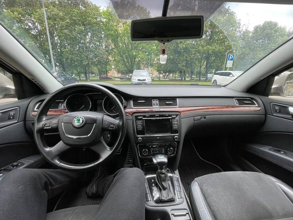 Skoda Superb 2012, фото 6