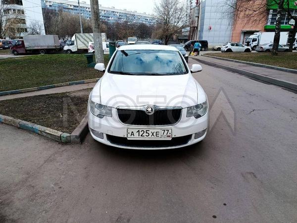 Skoda Superb 2012, фото 2
