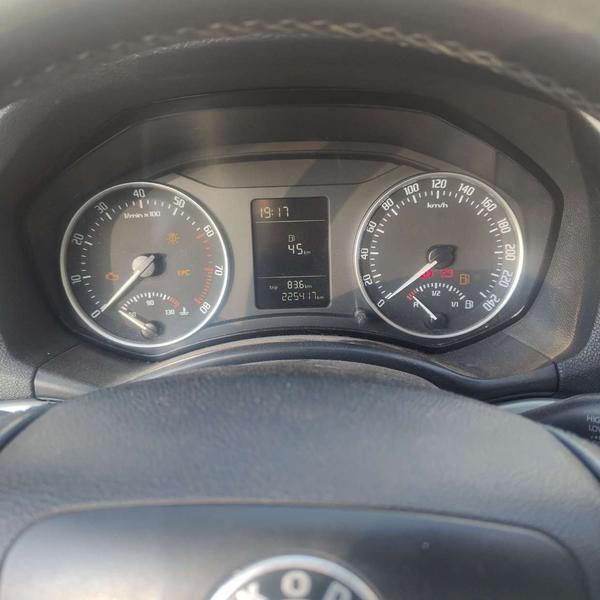 Skoda Octavia 2010, фото 13