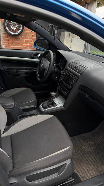 Skoda Octavia 2010, фото 9