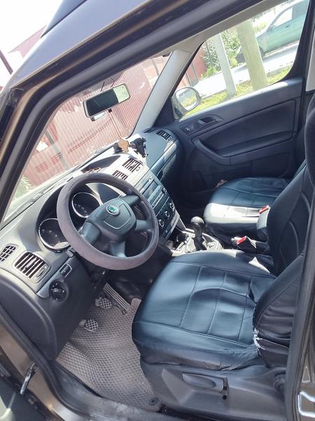 Skoda Yeti 2011, фото 2