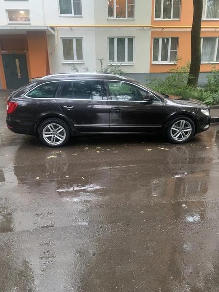 Skoda Superb 2012, фото 4
