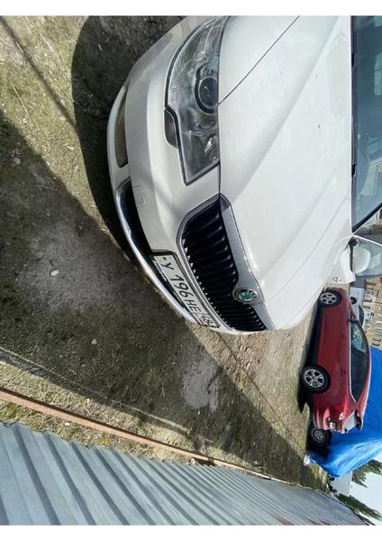 Skoda Superb 2013, фото 5