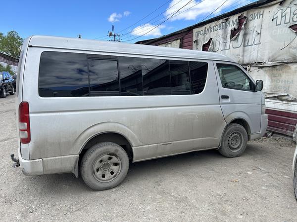 Toyota HiAce 2005, фото 6