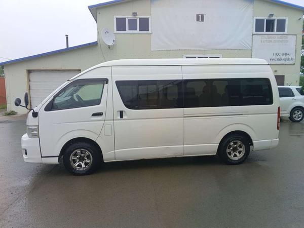 Toyota HiAce 2013, фото 3