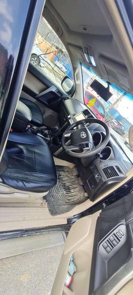 Toyota Land Cruiser Prado 2012, фото 5