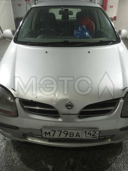 Nissan Tino 1999, фото 2