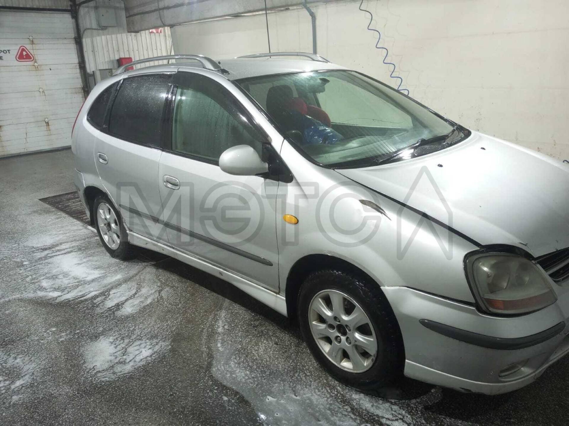 Nissan Tino