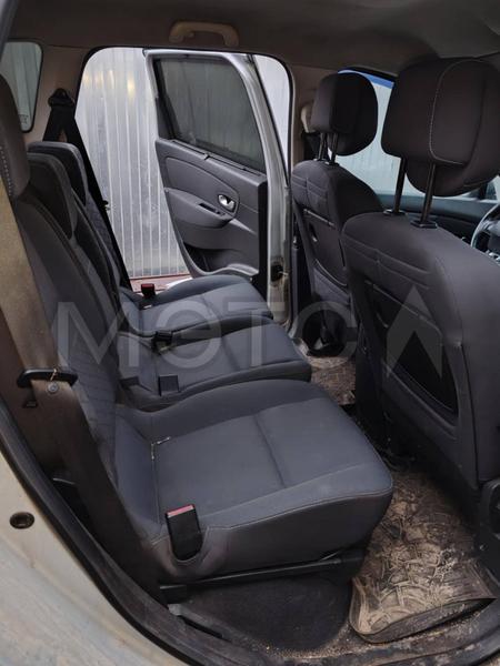 Renault Megane 2010, фото 8