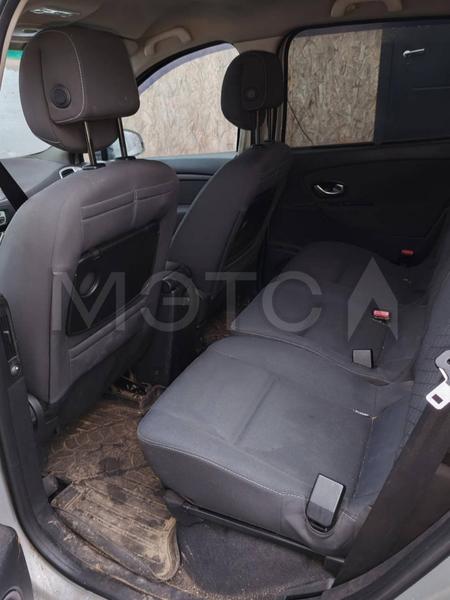 Renault Megane 2010, фото 7