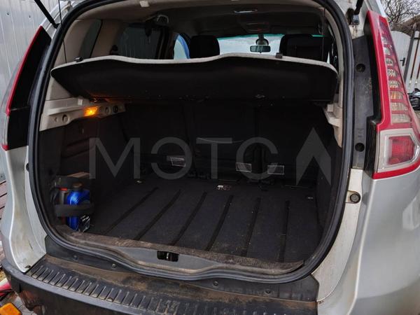 Renault Megane 2010, фото 10