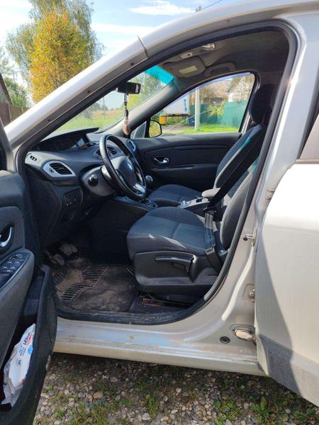 Renault Megane 2010, фото 16