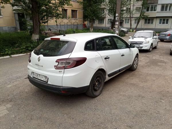 Renault Megane 2010, фото 2