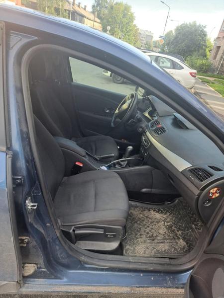 Renault Fluence 2010, фото 5