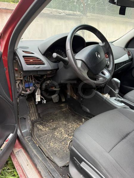Renault Fluence 2010, фото 6