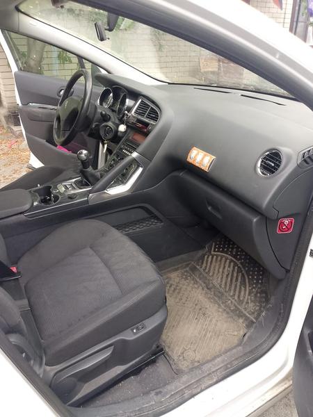 Peugeot 3008 2012, фото 6