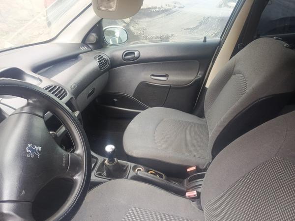 Peugeot 206 2008, фото 11