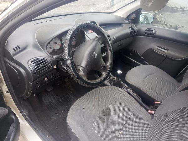 Peugeot 206 2008, фото 10