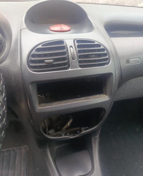 Peugeot 206 2008, фото 15