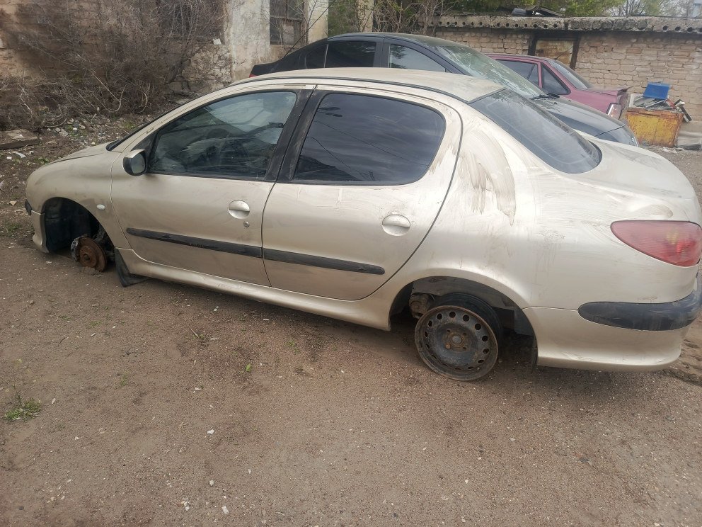 Peugeot 206