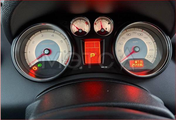 Peugeot 308 2008, фото 9