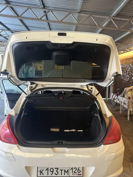 Peugeot 308 2009, фото 3