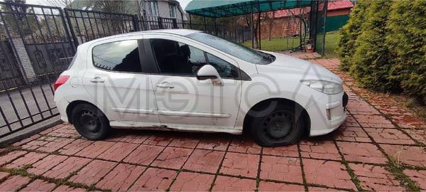 Peugeot 308 2010, фото 3