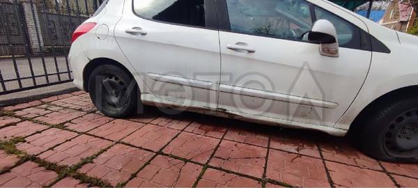 Peugeot 308 2010, фото 4