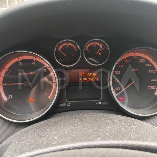 Peugeot 308 2010, фото 6