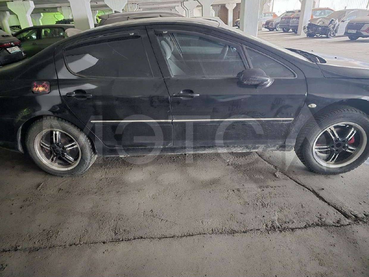 Peugeot 407