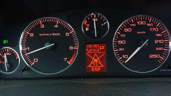 Peugeot 407 2006, фото 11